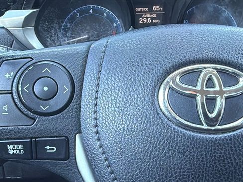 Used 2016 Toyota Corolla S image 19