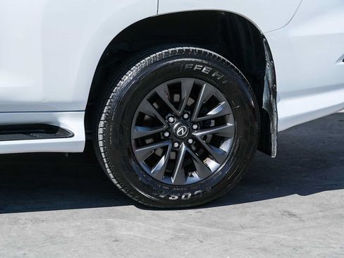 Used 2021 Lexus GX 460 Premium w/ Premium Package AWD/4WD image 19