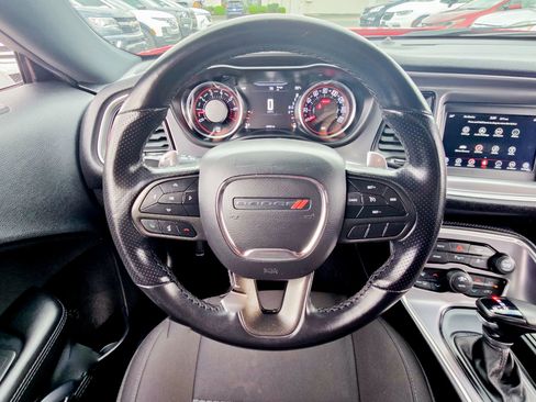 Used 2022 Dodge Challenger GT RWD image 33
