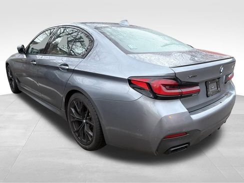 Used 2021 BMW M550i xDrive w/ Executive Package image 2