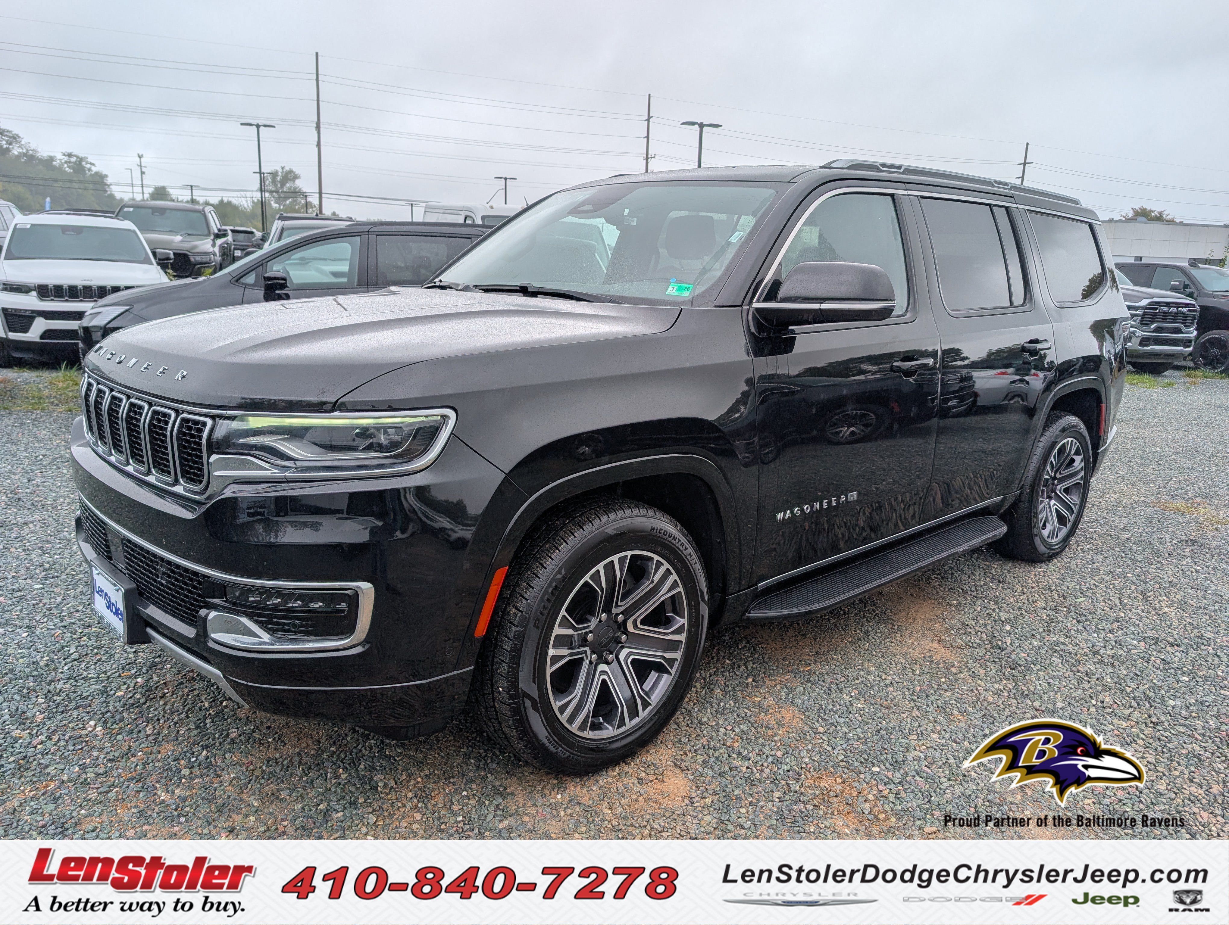 Used 2024 Jeep Wagoneer Series II w/ Flexible Seating Group AWD/4WD image 1