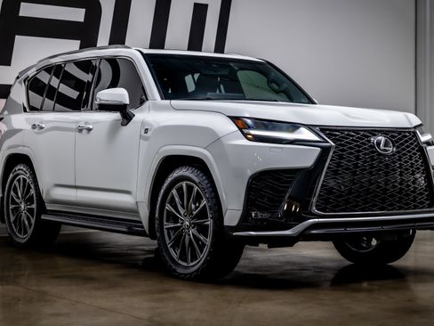 Used 2024 Lexus LX 600 F Sport image 26