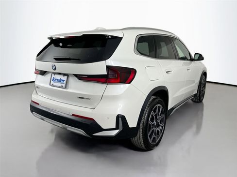 Used 2025 BMW X1 xDrive28i w/ Technology Package image 6