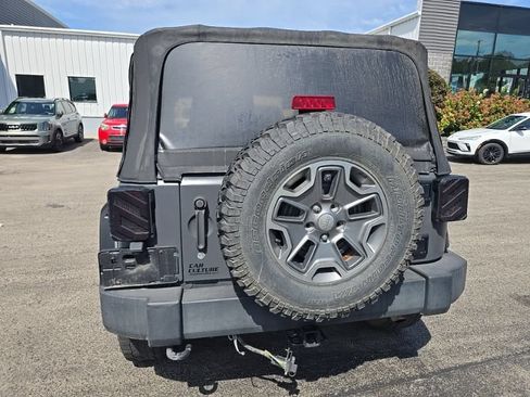 Used 2014 Jeep Wrangler Sport w/ Connectivity Group AWD/4WD image 6