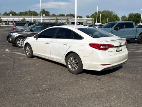 Used 2017 Hyundai Sonata SE FWD image 7