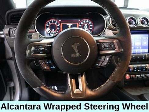 Used 2022 Ford Mustang Shelby GT500 w/ Carbon Fiber Track Pack RWD image 43