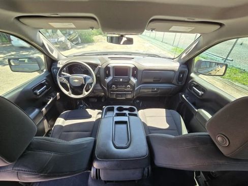 Used 2021 Chevrolet Silverado 1500 Custom w/ LPO, Dark Essentials Package AWD/4WD image 19