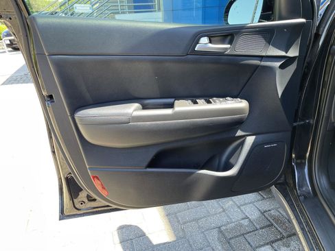 Used 2017 Kia Sportage EX w/ EX Technology Package FWD image 11