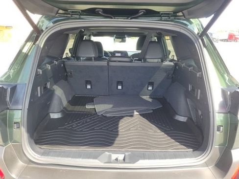 Certified 2026 Subaru Outback Touring AWD/4WD image 6