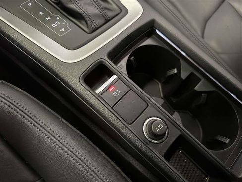 Used 2022 Audi Q3 2.0T Premium Plus w/ Premium Plus Package image 31