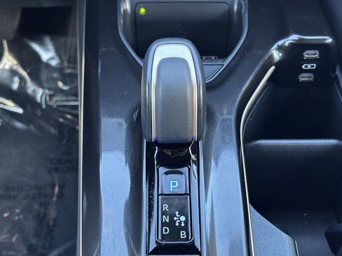 Certified 2025 Toyota Crown XLE image 23