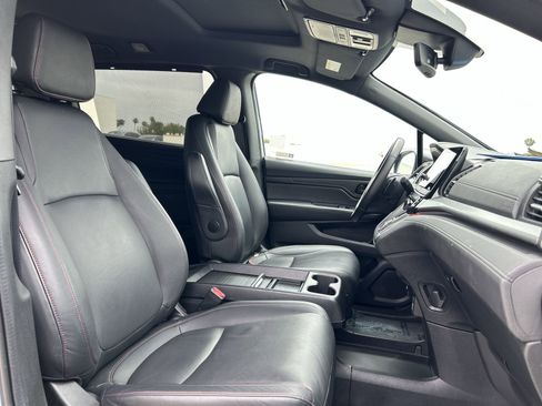 Certified 2024 Honda Odyssey Sport image 28