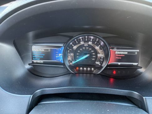 Used 2016 Ford Explorer XLT w/ Equipment Group 202A AWD/4WD image 26