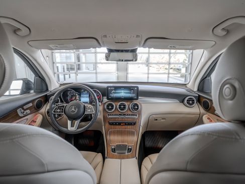 Certified 2022 Mercedes-Benz GLC 300 4MATIC image 27