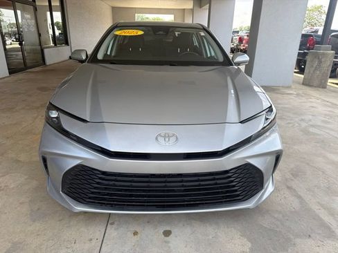 Used 2025 Toyota Camry LE FWD image 9