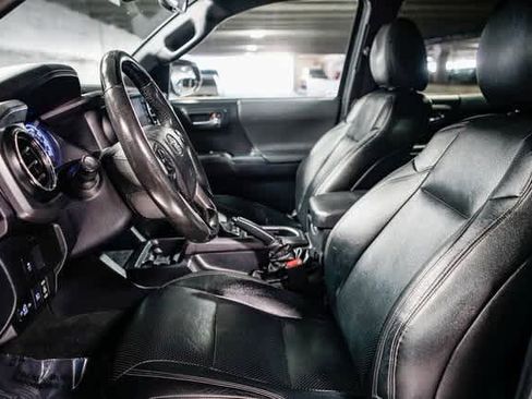 Certified 2021 Toyota Tacoma TRD Sport w/ Technology Package image 18