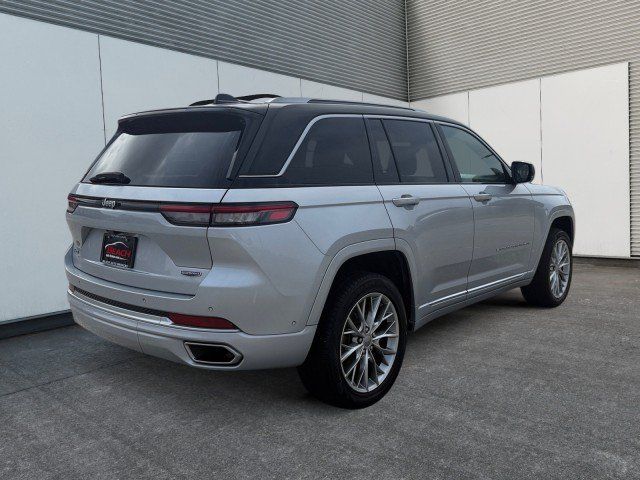 Used 2022 Jeep Grand Cherokee Summit AWD/4WD image 14