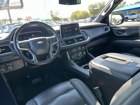 Used 2022 Chevrolet Tahoe LT w/ Luxury Package image 18