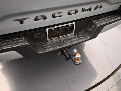 Used 2019 Toyota Tacoma TRD Off-Road image 37