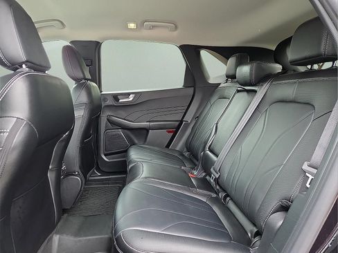 Certified 2025 Ford Escape SE w/ PHEV Premium Package FWD image 10