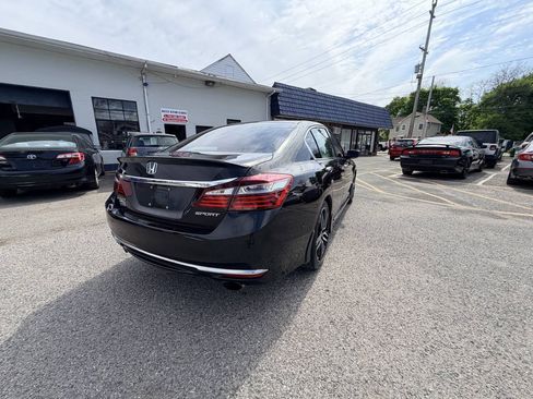 Used 2017 Honda Accord Sport image 50