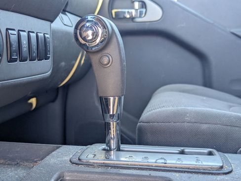 Used 2015 Nissan Frontier SV w/ SV Value Truck Package image 17