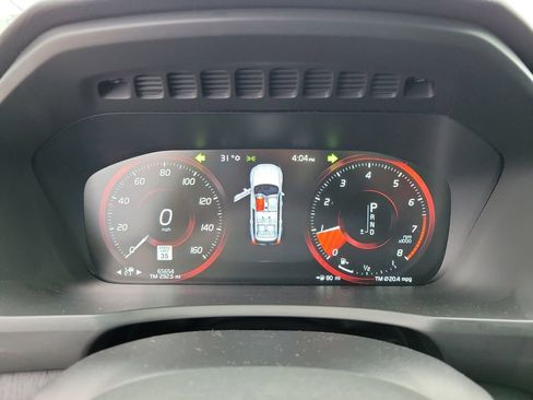 Used 2020 Volvo XC90 T6 Momentum image 25