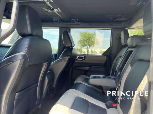 Used 2024 Ford Bronco Wildtrak AWD/4WD image 29