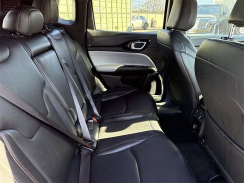Used 2024 Jeep Compass Limited image 25