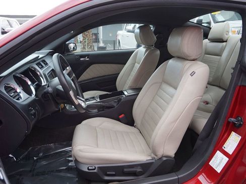 Used 2014 Ford Mustang Premium w/ Electronics Package image 17