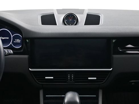 Used 2019 Porsche Cayenne image 11
