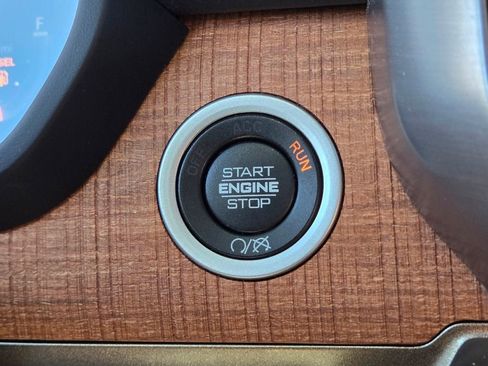 Used 2023 RAM 2500 Limited AWD/4WD image 24