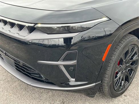 Used 2025 Jeep Wagoneer S Launch Edition image 40