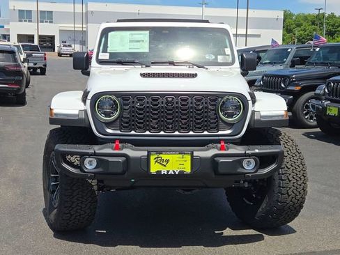 New 2026 Jeep Wrangler Unlimited Rubicon AWD/4WD image 4