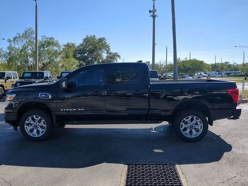 Used 2024 Nissan Titan SV w/ SV Convenience Package AWD/4WD image 8