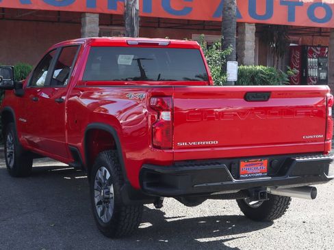 Used 2025 Chevrolet Silverado 2500 Custom w/ Custom Value Package AWD/4WD image 6