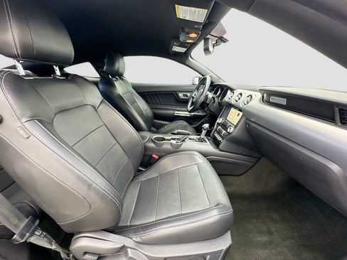 Used 2018 Ford Mustang Premium RWD image 18
