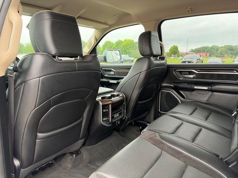 Used 2021 RAM 1500 Laramie AWD/4WD image 34