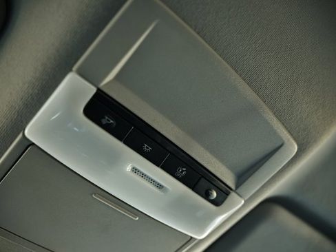 Used 2020 Nissan Sentra SR w/ Lighting Package image 40