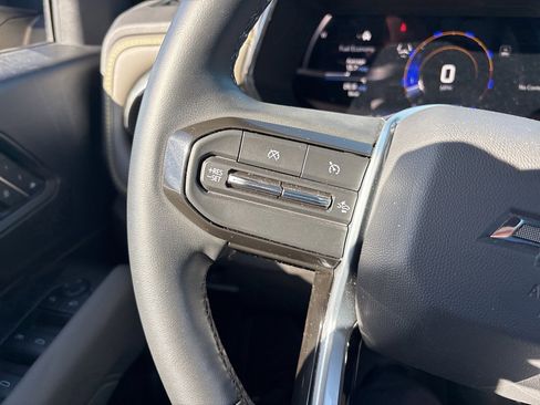 Used 2023 Chevrolet Colorado ZR2 w/ ZR2 Convenience Package III image 23