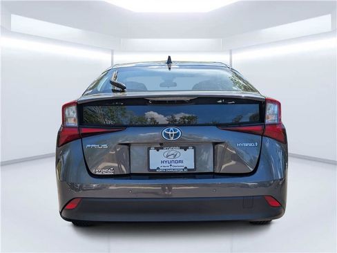Used 2022 Toyota Prius LE FWD image 4