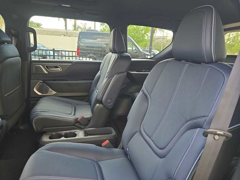 New 2026 INFINITI QX80 4WD image 13
