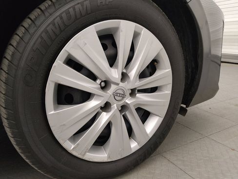 Used 2024 Nissan Sentra S FWD image 31