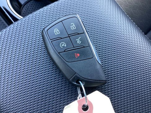 Used 2025 Chevrolet Equinox LT w/ Convenience Package II image 37