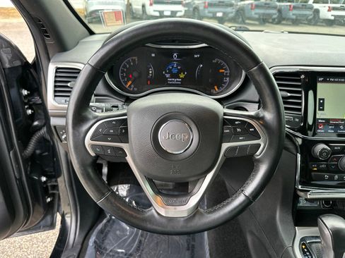 Used 2022 Jeep Grand Cherokee Laredo X RWD image 23