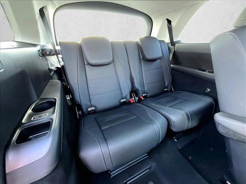 New 2026 Mercedes-Benz GLS 450 4MATIC image 30