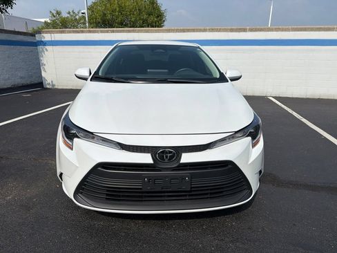 Used 2025 Toyota Corolla LE w/ LE Premium Package FWD image 8