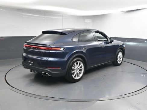 Certified 2024 Porsche Cayenne Coupe image 26