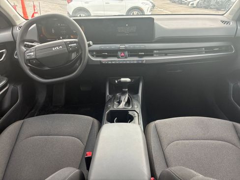 Used 2025 Kia K4 FWD image 28