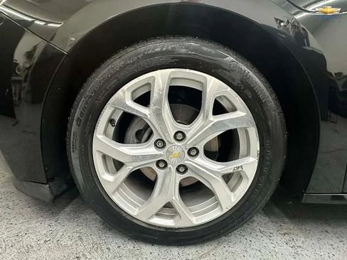 Used 2018 Chevrolet Volt Premier w/ Driver Confidence Package image 28